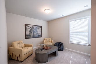 Heritage Pointe in Gainesville, GA - Building Photo - Interior Photo