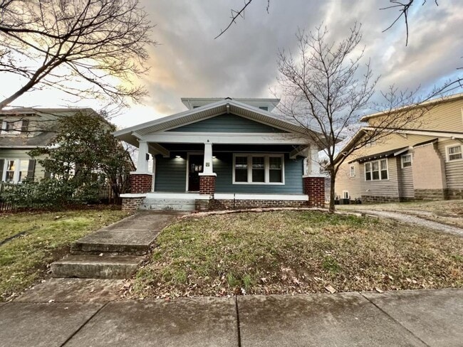 property at 123 E Churchwell Ave