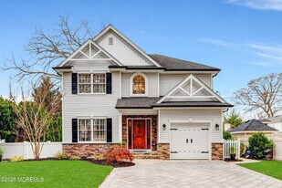 909 Brookside Ave in Ocean Township, NJ - Building Photo