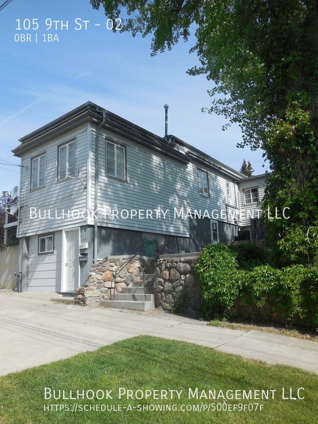 property at 105 9th St