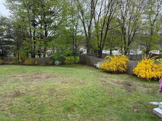 12 Seneca Rd in Woburn, MA - Building Photo - Building Photo