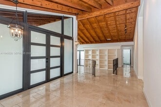 15405 SW 73rd Ct in Palmetto Bay, FL - Building Photo - Building Photo