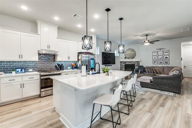 9349 Loggerhead Wy in Fort Worth, TX - Building Photo