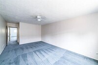 378 N Post Oak Ln photo'