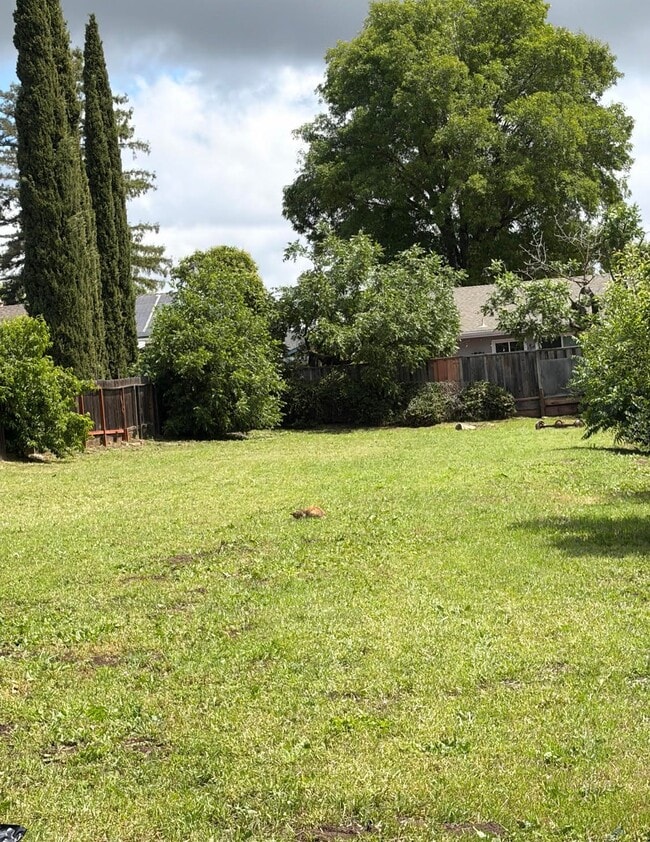 property at 26 Goree Ct