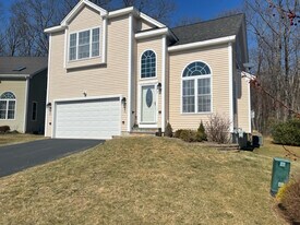73 Zain Cir in Milford, MA - Building Photo