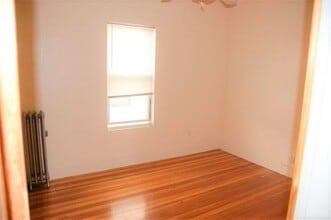 1262 Broadway, Unit 3 in Somerville, MA - Building Photo - Building Photo
