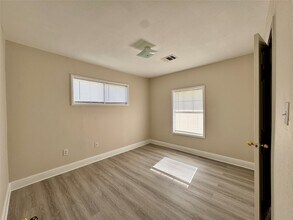 827 Becker St in Channelview, TX - Building Photo - Building Photo