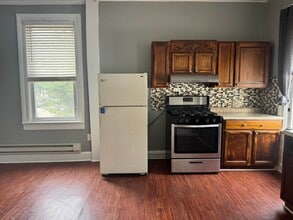 134 43rd St in Union City, NJ - Building Photo - Building Photo