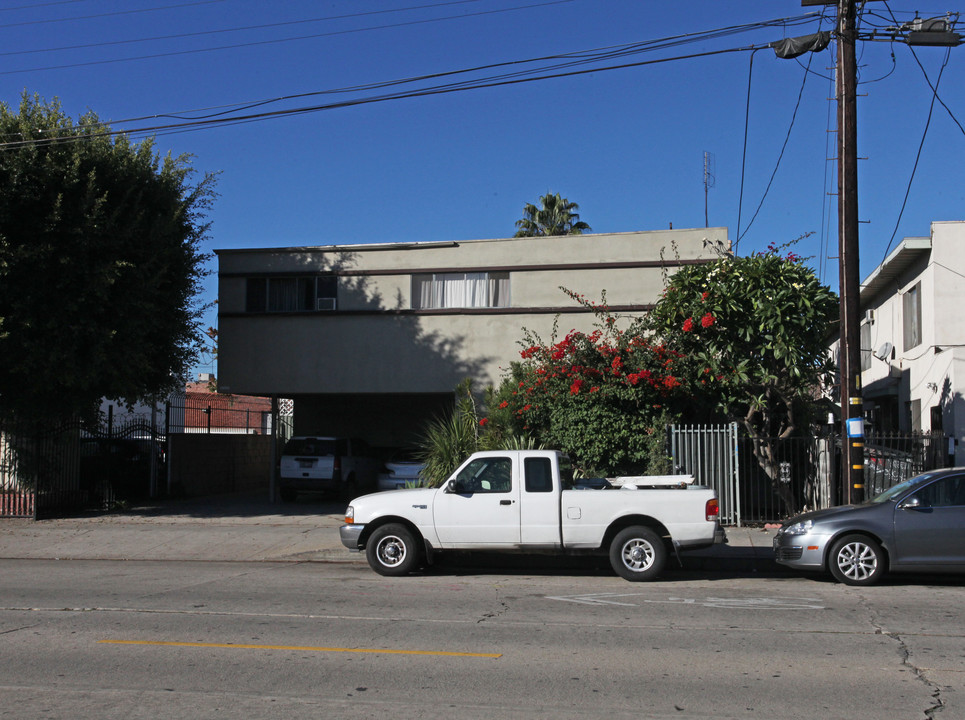 1126 Wilcox Ave in Los Angeles, CA - Building Photo