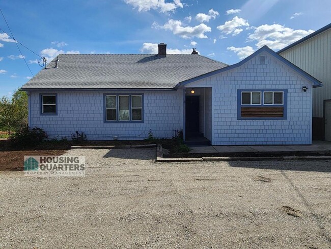 property at 8802 E Valleyway Ave