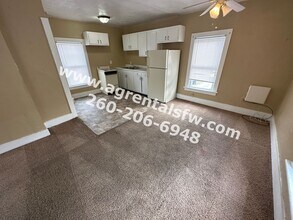 1115 High St-Unit -2 in Fort Wayne, IN - Building Photo - Building Photo