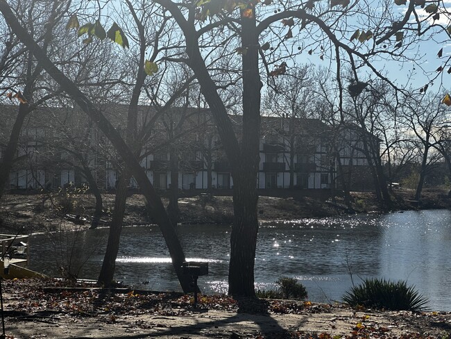 Magnolia Lake Apartments