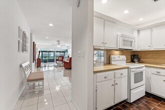 5826 Areca Palm Ct in Delray Beach, FL - Building Photo - Building Photo