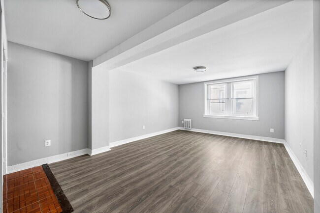 Griscom Apartments photo'