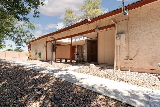 465 N Lamb Blvd in Las Vegas, NV - Building Photo - Building Photo