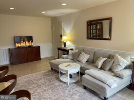 8310 Tobin Rd in Annandale, VA - Building Photo