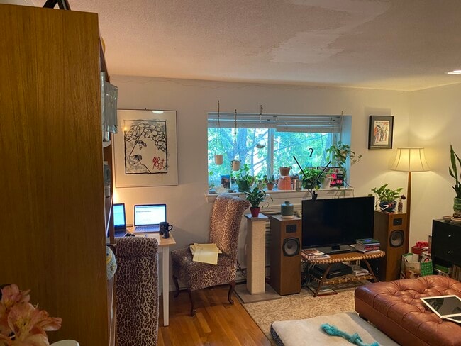 property at 25 Aston Rd