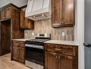 807 Azalea Farms Rd in Noble, OK - Building Photo - Building Photo