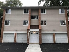 616 Stirling Plz, Unit 2 in Westfield, NJ - Building Photo - Building Photo