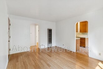 2715 D St in Sacramento, CA - Building Photo - Building Photo