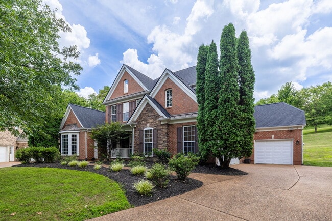 property at 3009 Coral Bell Ln