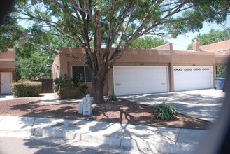 643 Reeves Pl SW in Los Lunas, NM - Building Photo - Building Photo