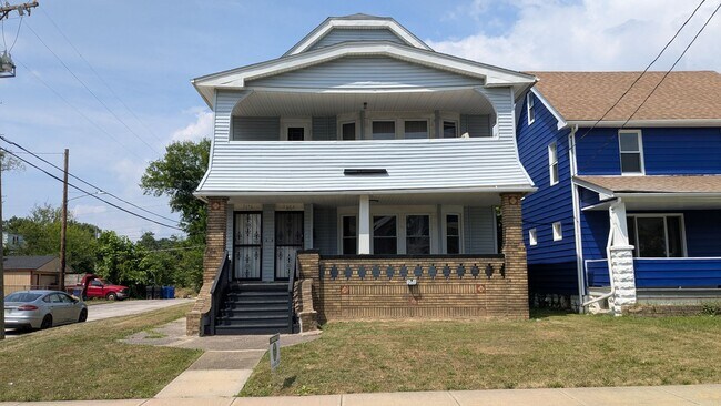 property at 3614-3616 E 146th St