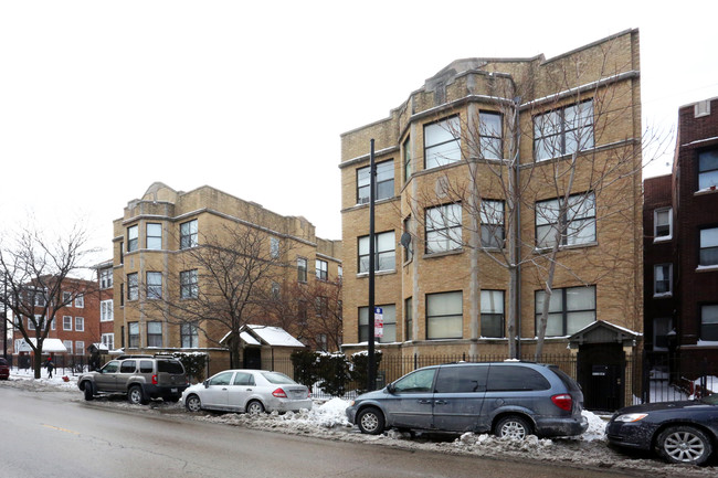 4922 N Kedzie Ave in Chicago, IL - Foto de edificio - Building Photo