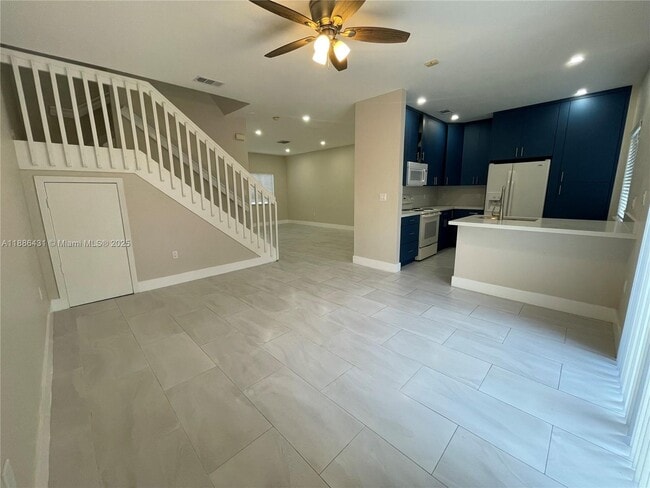 14268 SW 126th Pl in Miami, FL - Building Photo - Building Photo