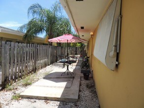 315 SE 23rd Ave in Pompano Beach, FL - Building Photo - Building Photo