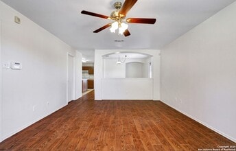10603 N Shaenridge in San Antonio, TX - Building Photo - Building Photo