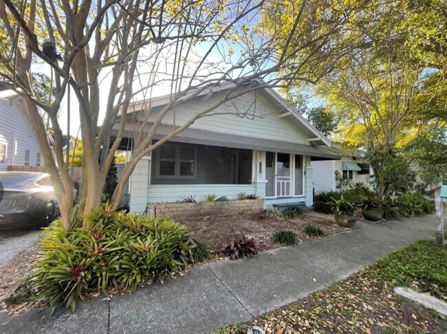 1231 Highland St N in St. Petersburg, FL - Building Photo - Building Photo