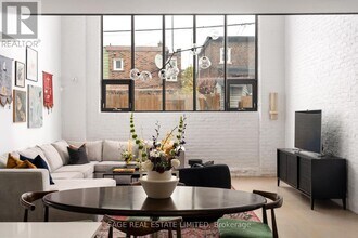 50 Bartlett Ave in Toronto, ON - Building Photo - Building Photo