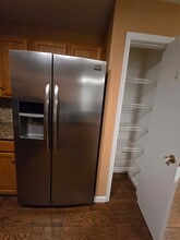 52 Overlook Dr in Stewartsville, NJ - Building Photo - Building Photo