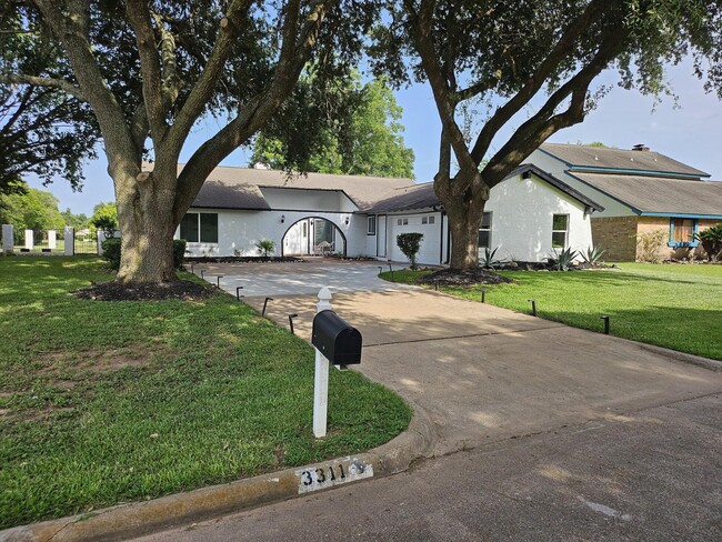 property at 3311 Oyster Cove Dr