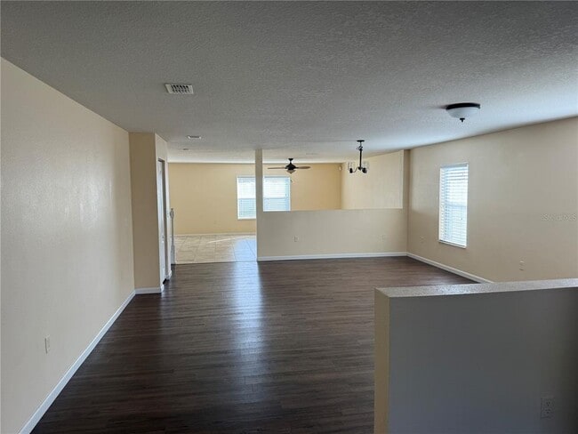 10915 Pond Pine Dr in Riverview, FL - Building Photo - Building Photo