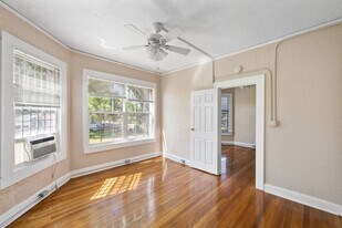 323 N Westland Ave, Unit 10 in Tampa, FL - Building Photo