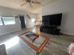 279 Markham M in Deerfield Beach, FL - Building Photo - Building Photo