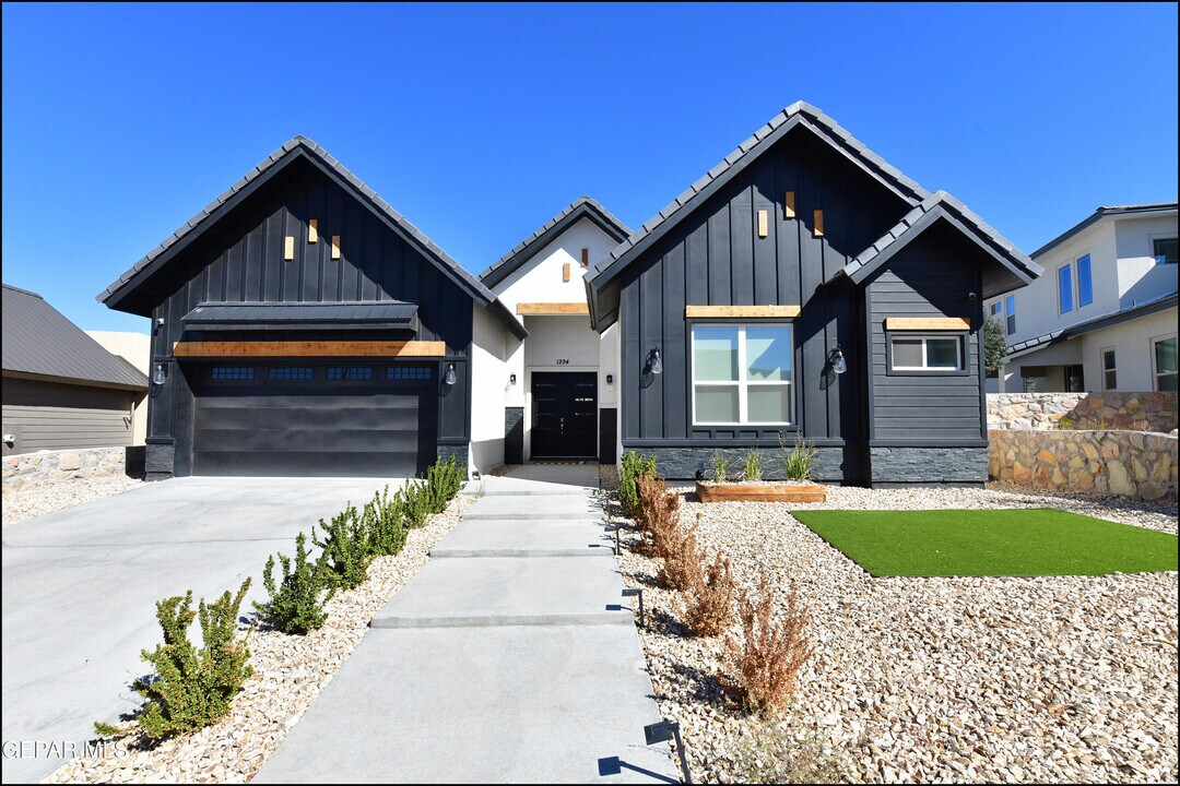 1294 Desert Sky Pl in El Paso, TX - Building Photo