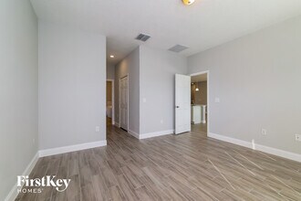 745 Caribou Dr in Poinciana, FL - Building Photo - Building Photo