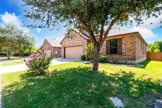 1029 Brighton Pl in Round Rock, TX - Building Photo - Building Photo