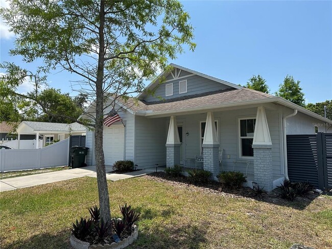1119 Beverly Ave NW in Largo, FL - Building Photo - Building Photo