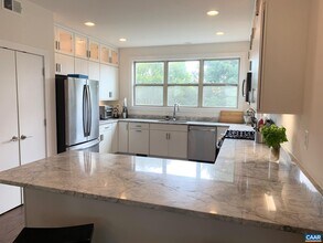 129 Almere Ave in Charlottesville, VA - Building Photo - Building Photo