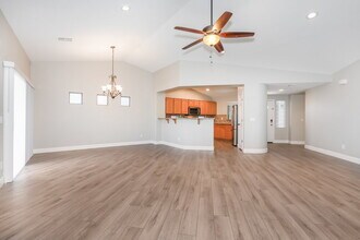 1846 W Half Moon Cir in San Tan Valley, AZ - Foto de edificio - Building Photo