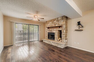 953 Moorings Dr in Colorado Springs, CO - Building Photo - Building Photo