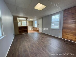 30 Park Dr in Canaan, ME - Building Photo - Building Photo