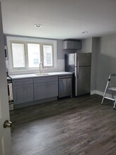 17 Stearns St, Unit 2 in Malden, MA - Building Photo - Building Photo