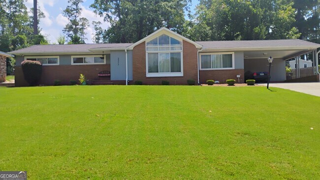 property at 2277 Overton Rd