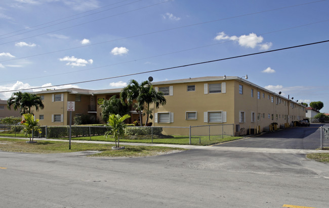 Bird Road Condos in Miami, FL - Building Photo - Building Photo